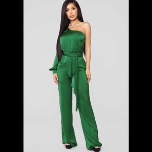 💚 You’ll Think of Me Satin Jumpsuit NWT 💚
